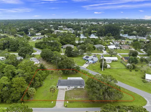 6900 Winter Garden Pkwy, Fort Pierce, FL 34951