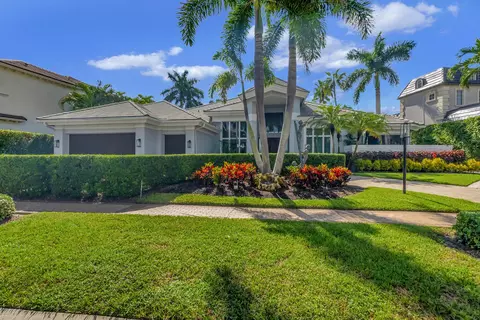 6828 Queenferry Cir, Boca Raton, FL 33496