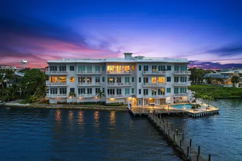 51 SE Seminole St #403, Stuart, FL 34994
