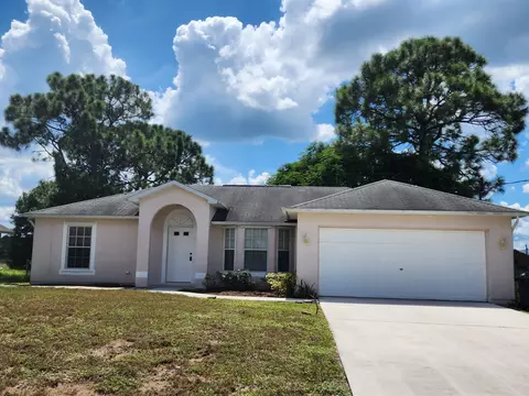 1442 SW Abacus Ave, Port Saint Lucie, FL 34953