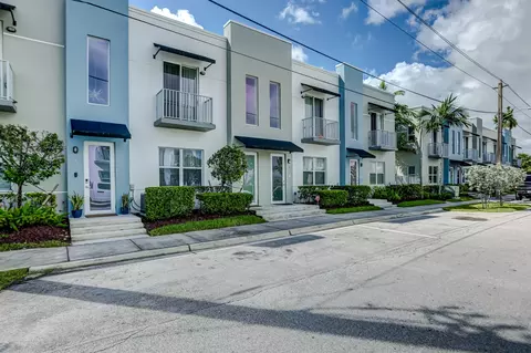 420 NE 35th Ct #2, Oakland Park, FL 33334