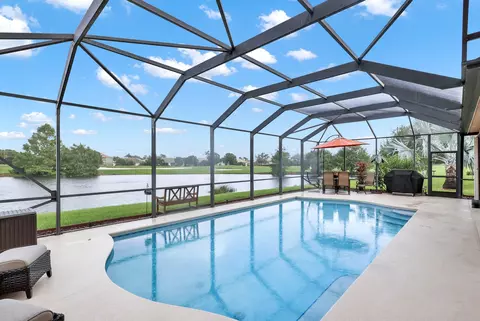 608 NW Waverly Cir, Port Saint Lucie, FL 34983