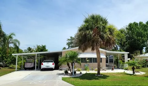 926 Yew St, Barefoot Bay, FL 32976