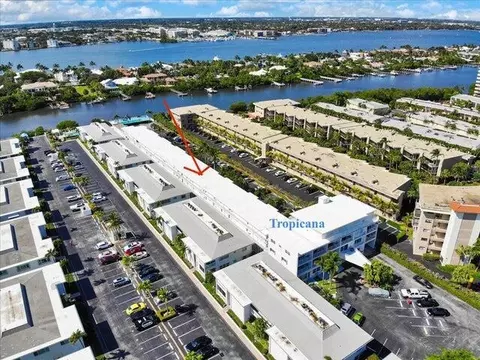 4001 S Ocean Blvd #307, South Palm Beach, FL 33480