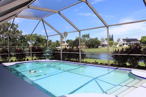 2241 SE Leithgow St, Port Saint Lucie, FL 34952