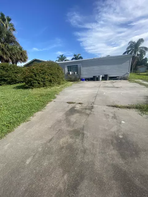 2581 SE 24th Blvd, Okeechobee, FL 34974