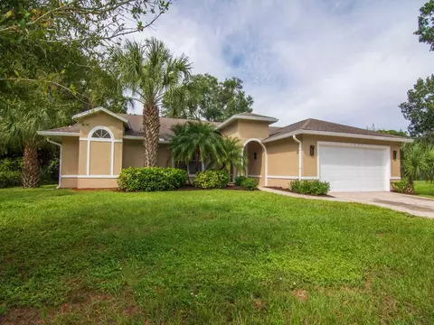 4425 62nd Ct, Vero Beach, FL 32967