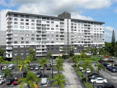 3850 Washington St #805, Hollywood, FL 33021
