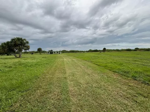 8509 19th Sq SW, Vero Beach, FL 32968