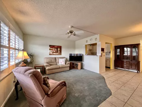 224 Southampton B, West Palm Beach, FL 33417