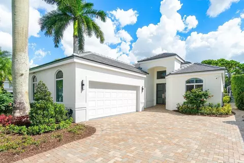16124 Villa Vizcaya Pl, Delray Beach, FL 33446