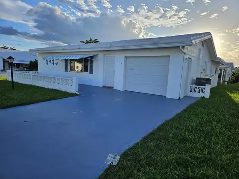 2119 SW 22nd St, Boynton Beach, FL 33426