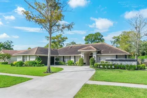 1675 Wiltshire Village Dr, Wellington, FL 33414