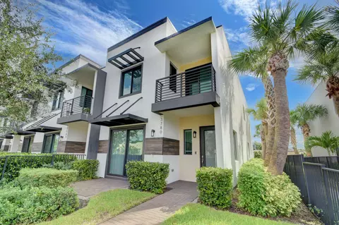 3780 Lambert Ave, West Palm Beach, FL 33405