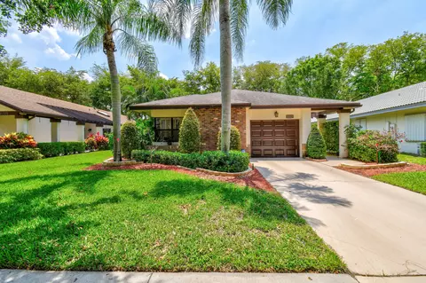 4716 Boxwood Cir, Boynton Beach, FL 33436