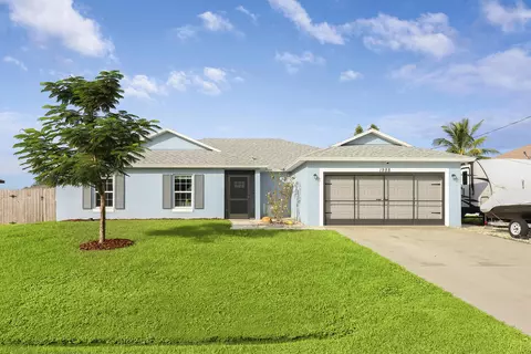 1988 SW Monterrey Ln, Port Saint Lucie, FL 34953