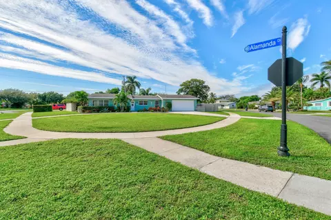 740 Alamanda Dr, North Palm Beach, FL 33408