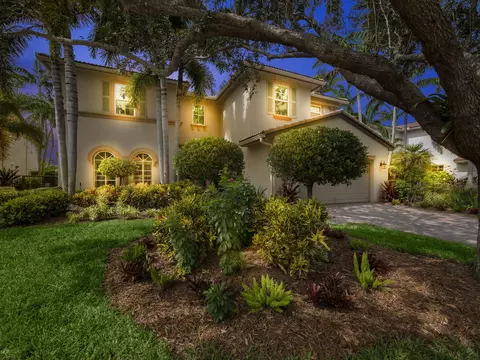1315 Sonoma Ct, Palm Beach Gardens, FL 33410