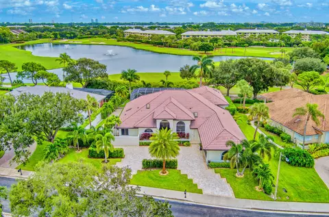 2660 Tecumseh Dr, West Palm Beach, FL 33409