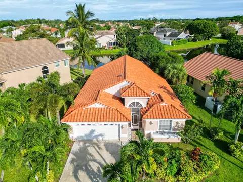 8608 Windy Cir, Boynton Beach, FL 33472