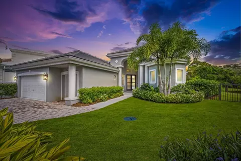 206 Micmac Ln, Jupiter, FL 33458
