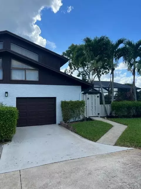 9641 Boca Gardens Pkwy #B, Boca Raton, FL 33496