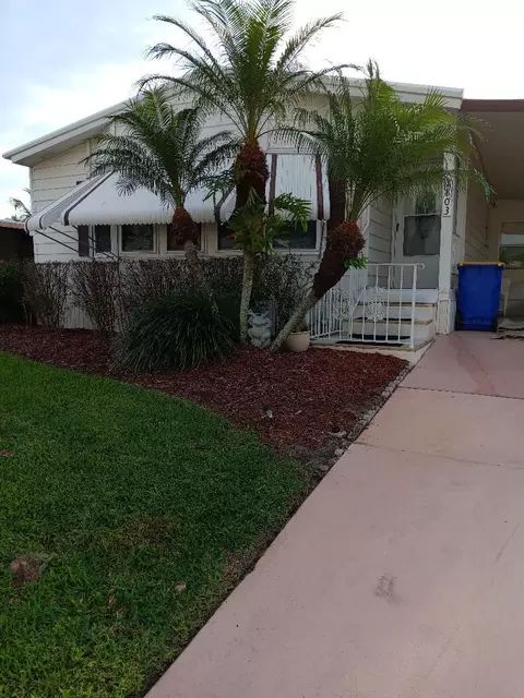 7803 SE Saratoga Dr, Hobe Sound, FL 33455