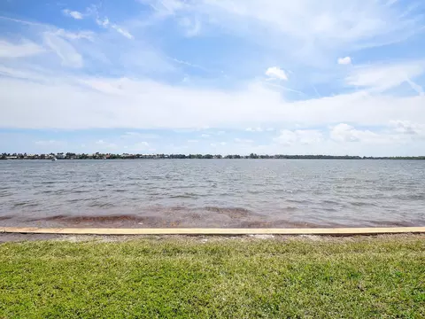 78 N Lakeshore Dr #78, Hypoluxo, FL 33462