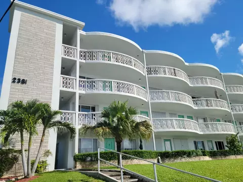 2381 Sunset Ave #403, Lake Worth, FL 33461