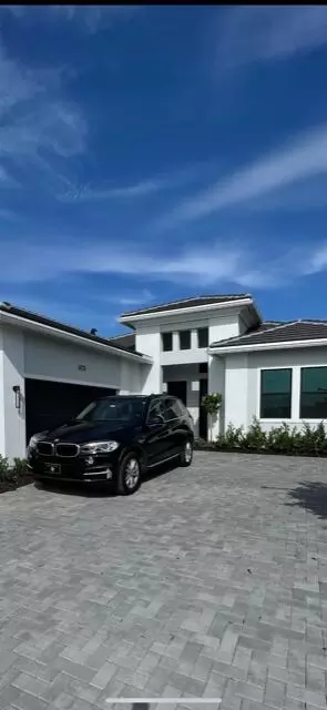5261 Saint Vincent Ln, Westlake, FL 33470