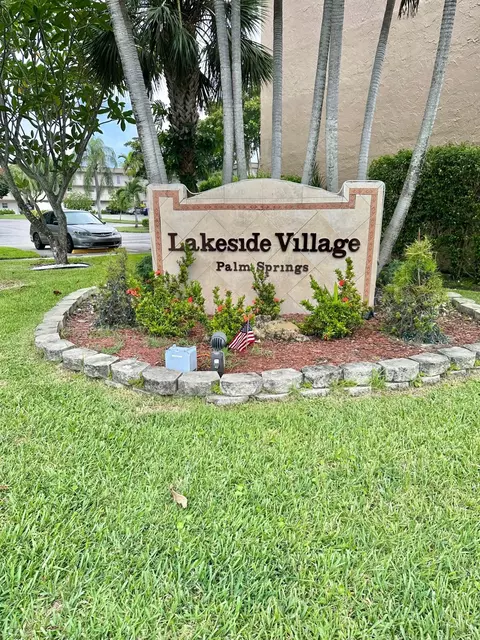 705 Lori Dr #304, Palm Springs, FL 33461