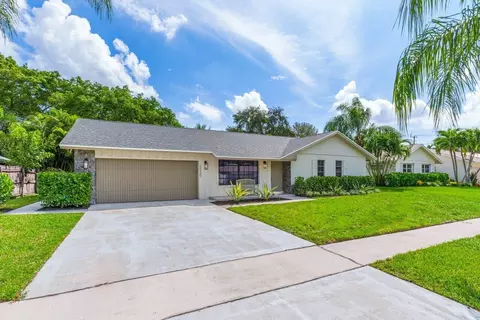 2520 SW 4th St, Boynton Beach, FL 33435