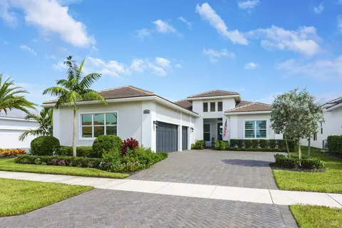8687 SW Flutto Way, Port Saint Lucie, FL 34987