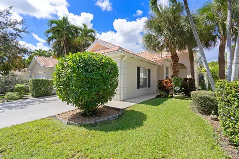 2020 Valencia Dr, Delray Beach, FL 33445