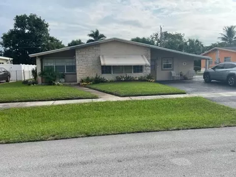 3840 NW 6th St, Lauderhill, FL 33311