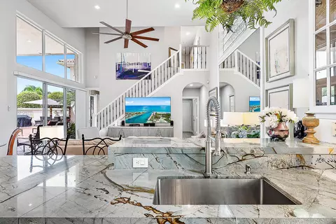 1134 Grand Cay Dr, Palm Beach Gardens, FL 33418