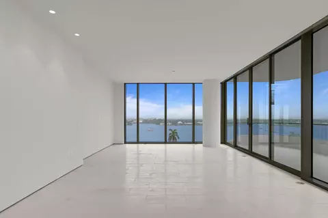 200 Arkona Ct #703, West Palm Beach, FL 33401