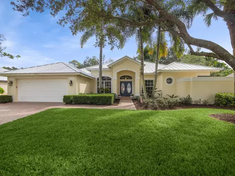 8517 SW Sea Captain Dr, Stuart, FL 34997