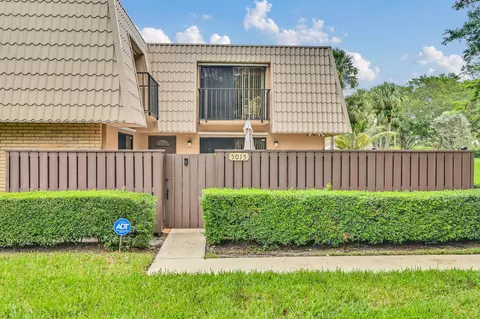 5015 50th Way, West Palm Beach, FL 33409