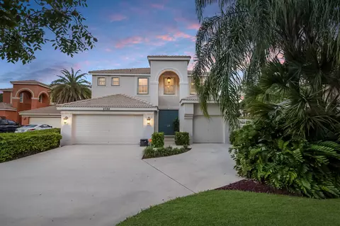 2786 Misty Oaks Cir, Royal Palm Beach, FL 33411