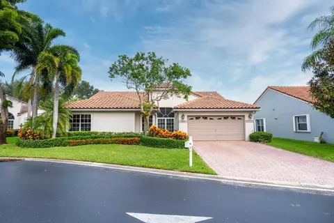 164 Egret Cir, Greenacres, FL 33413