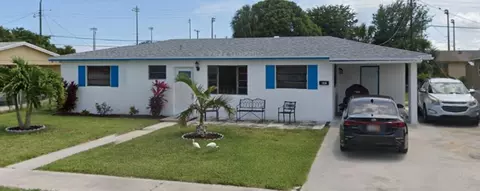 641 W 35th St, Riviera Beach, FL 33404
