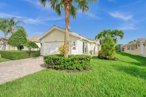 3053 Verdmont Ln, Wellington, FL 33414