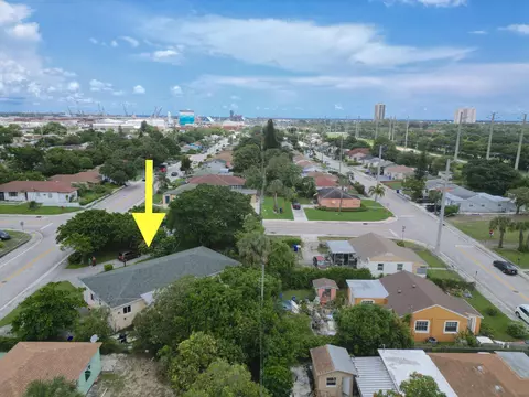 801 W 2nd St, Riviera Beach, FL 33404