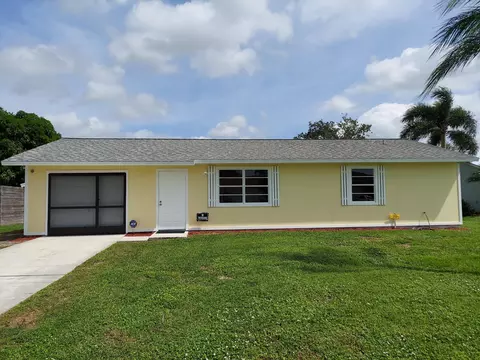 2061 SW Cameo Blvd, Port Saint Lucie, FL 34953