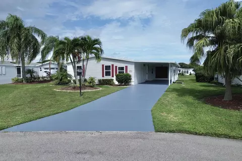 8471 Schefflera Ct, Port Saint Lucie, FL 34952