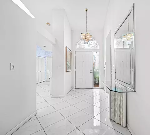 7263 Summer Tree Dr, Boynton Beach, FL 33437