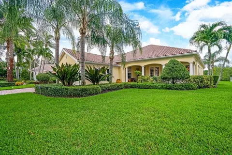 8485 Yorke Rd, Wellington, FL 33414