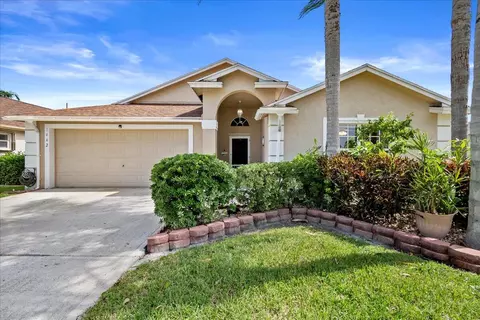 1442 Fairway Cir, Greenacres, FL 33413