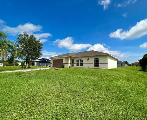 1018 Chaplin Ave, Lehigh Acres, FL 33971